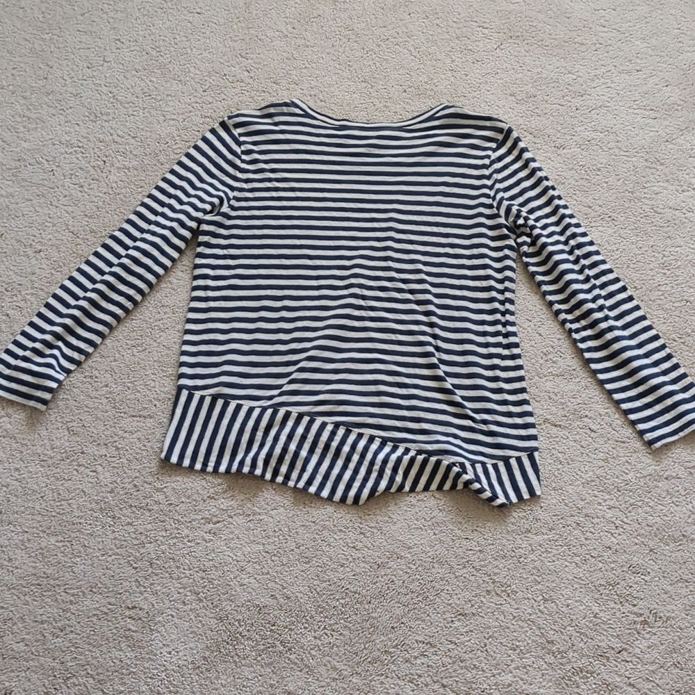 Cabi Asymmetrical Hem Striped Top Size M - Picture 7 of 7